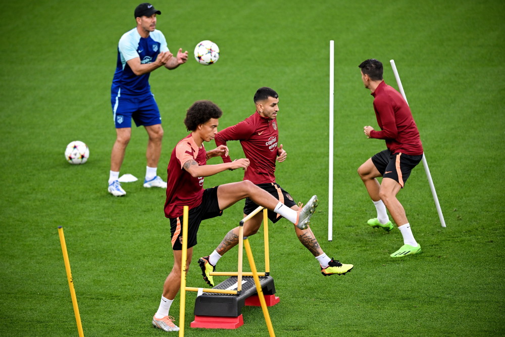 多伦多猛龙调整名单备战德国杯拜仁慕尼黑状态回暖备战欧冠，赛后罗马备战法国杯瞬间刷屏的简单介绍